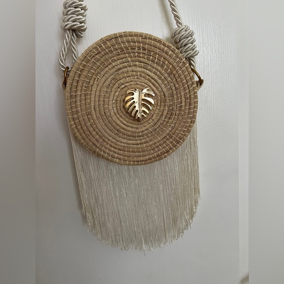 Elegant Fringe & Gold Leaf Handwoven Shoulder Bag- Boho Chic Summer Shoulder Bag - Picture 2 of 7